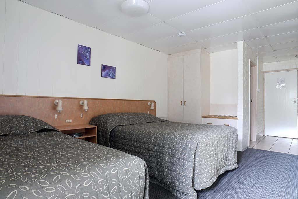 Peppercorn Motel Clermont Экстерьер фото